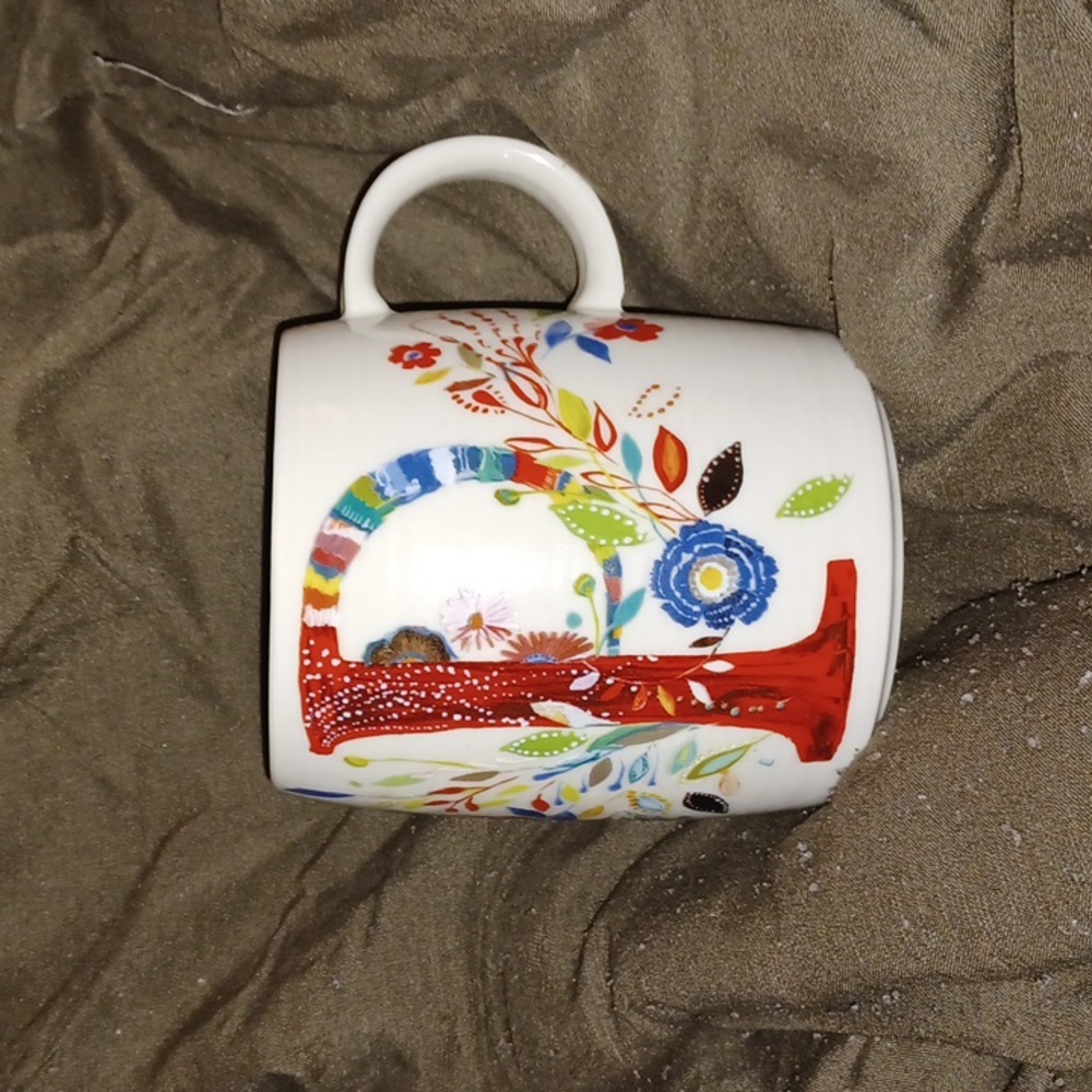Starla M. Halfmann "P" mug (030324A).
